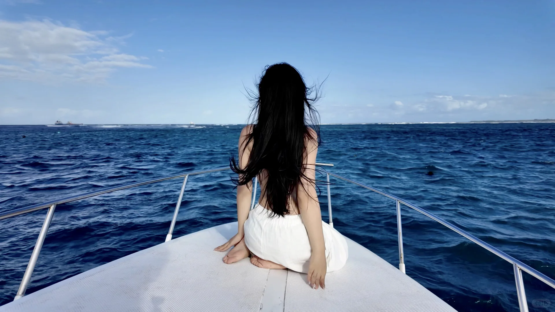 🛥️ 到底怎样才可以晒出比基尼印记啊！