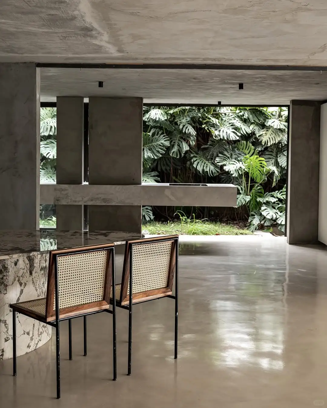 Minimalist villa