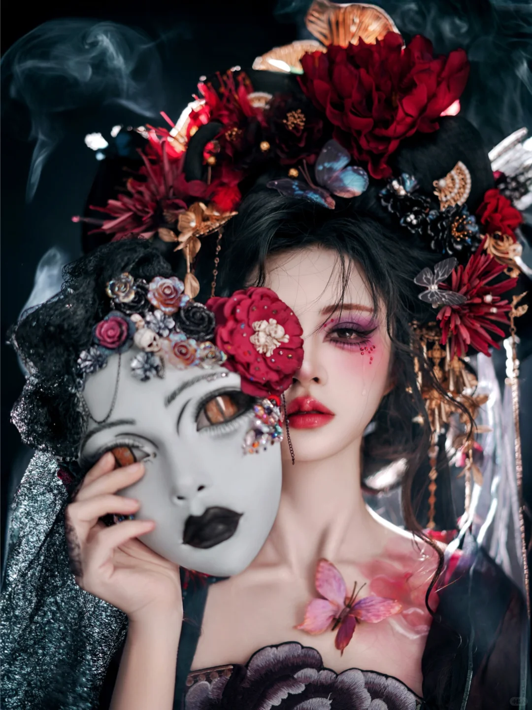 她有多美丽，就有多危险