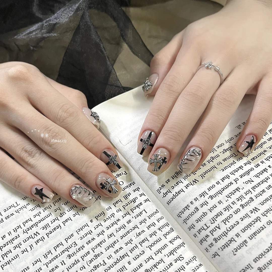 🖤清冷感克罗心辣妹