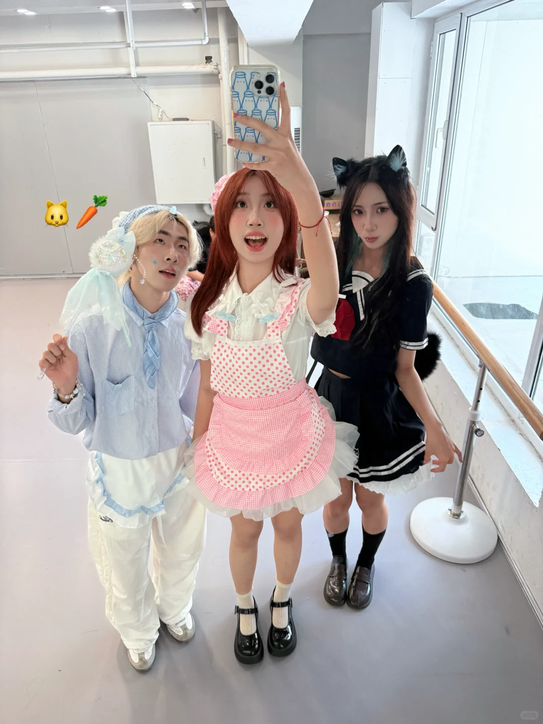 生活打不败大口吃饭的美少女🎀