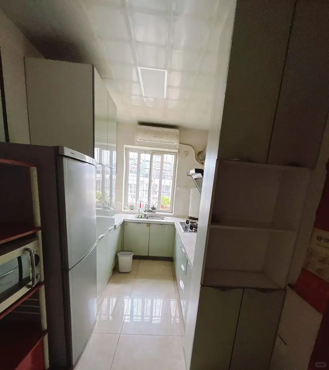 自住房出租109㎡ 三室一厅 2500