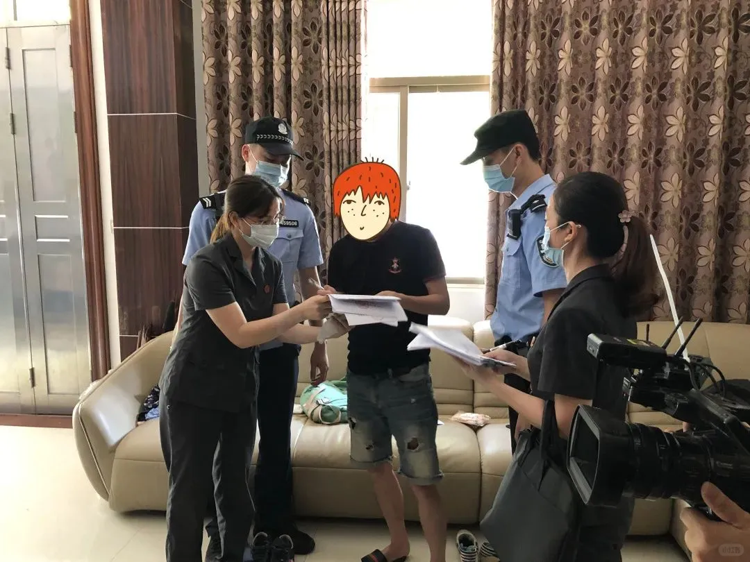 法拍房遇“老赖”不腾房？手把手教学。
