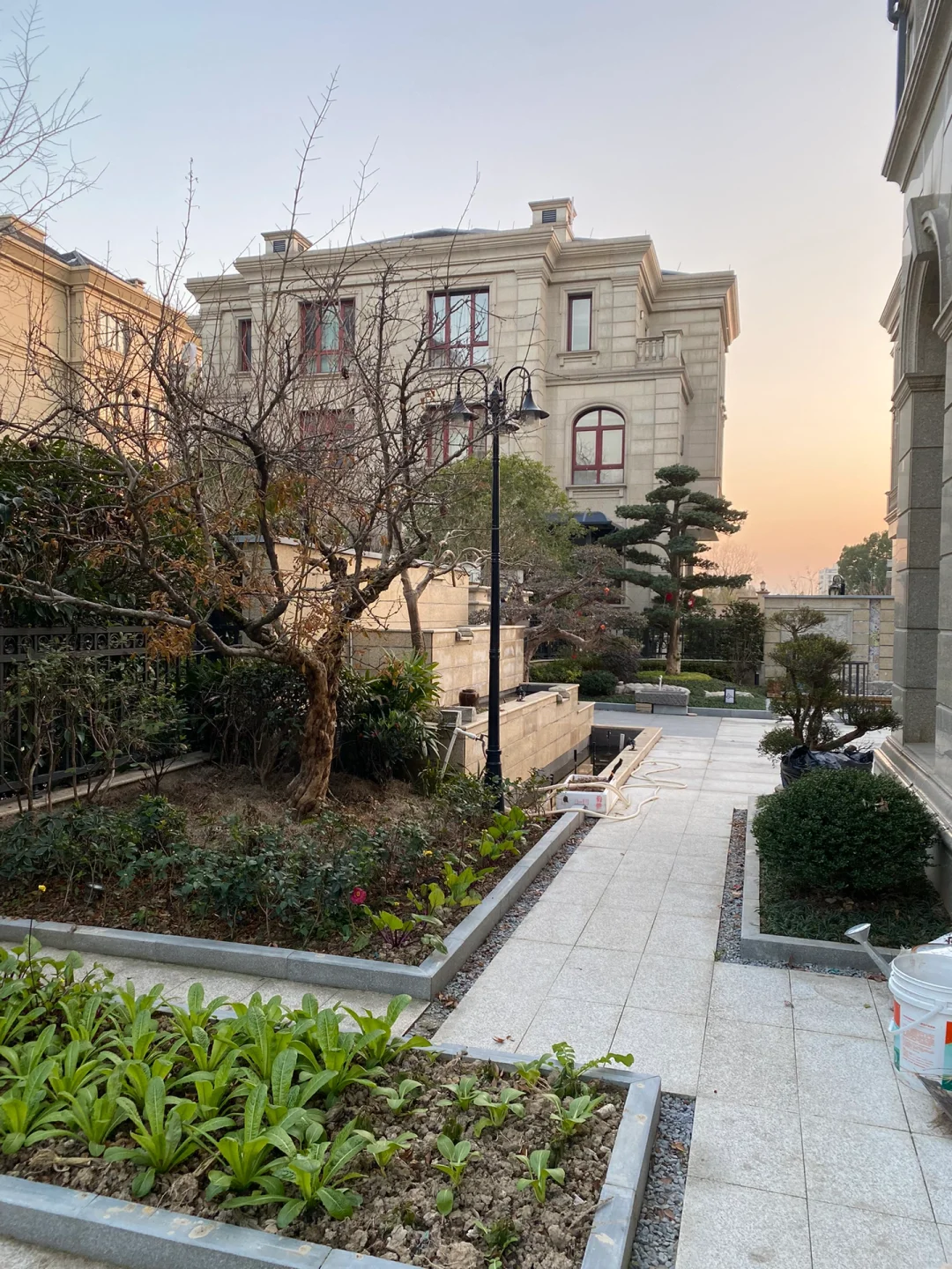 宅在这样的别墅里🏠这就是父母给女儿的底气