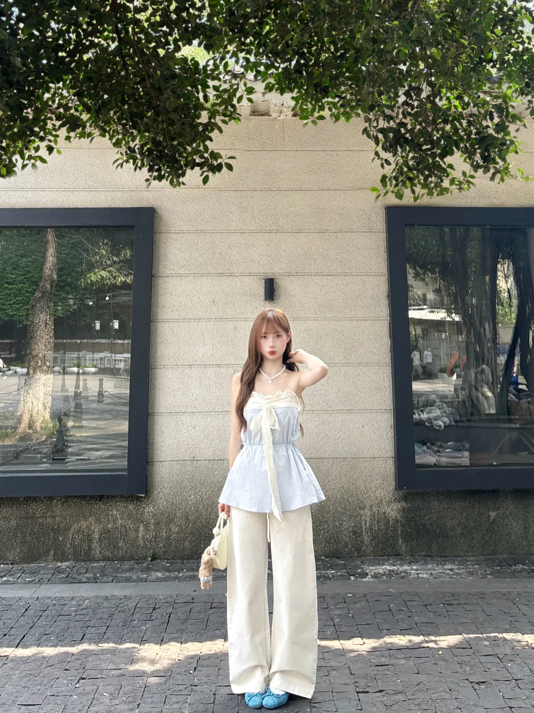 花小钱做大美女附🔗露肩上衣搭弯刀裤好韩🥰