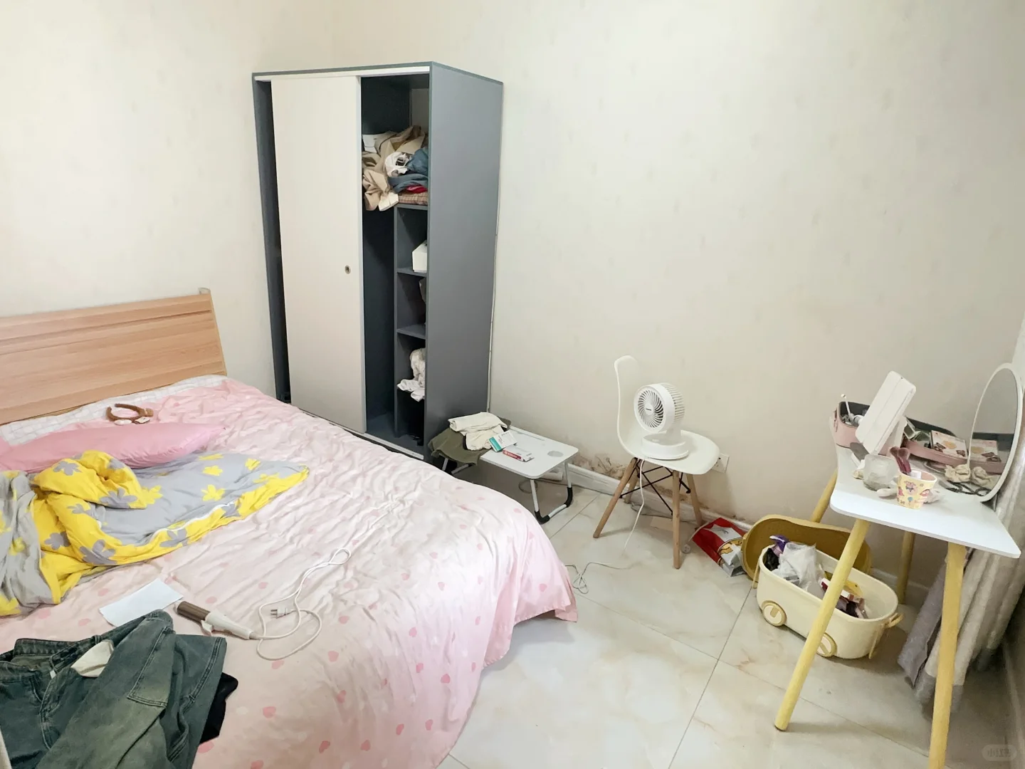 唐山路北大两室 可养宠物 电梯房1400
