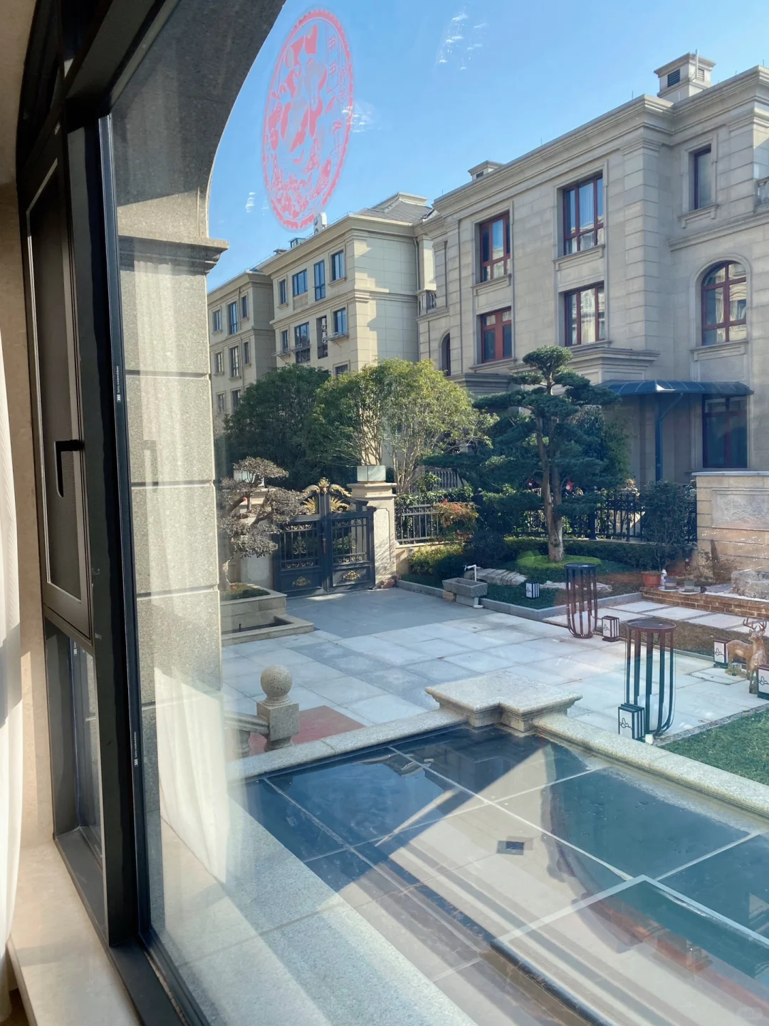 宅在这样的别墅里🏠这就是父母给女儿的底气