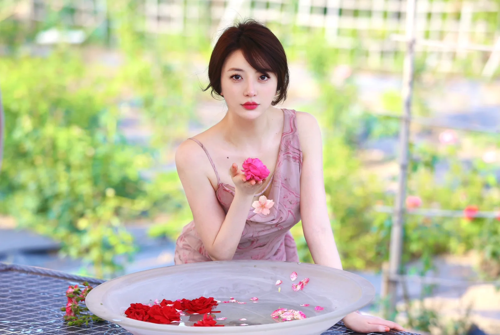 光是她就很温柔了🌹