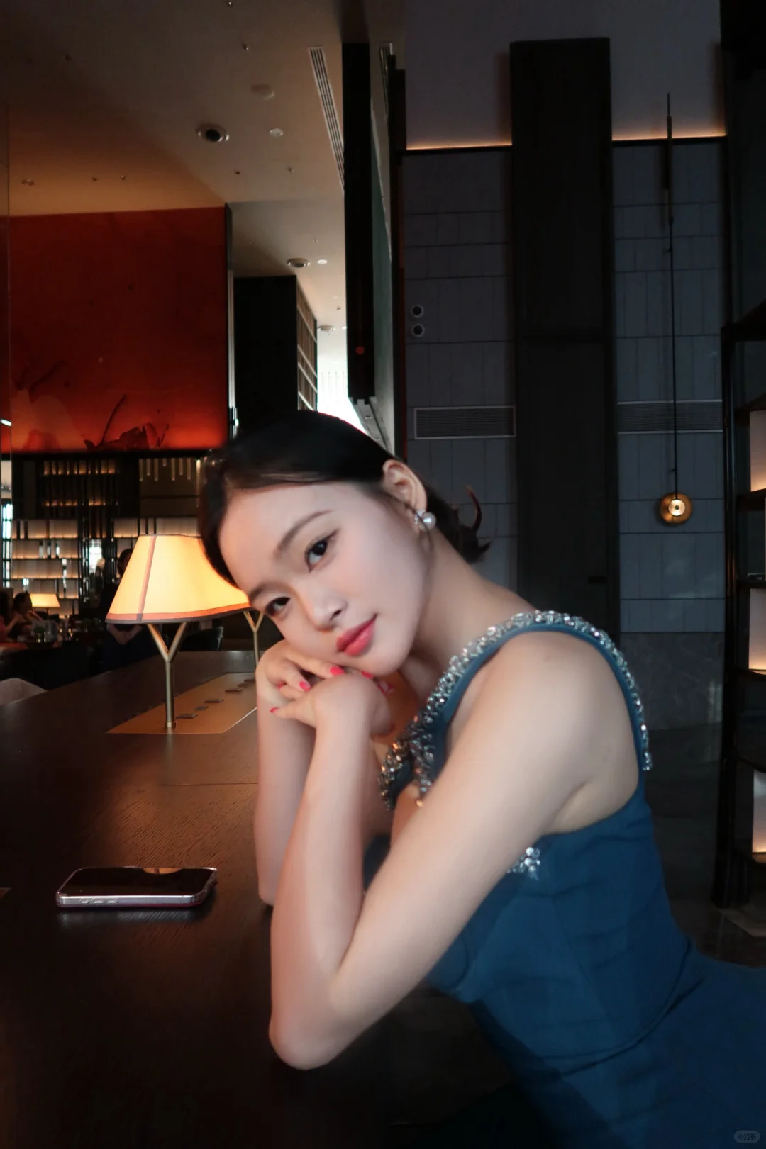 那个女人对爱不自私 不奢望
