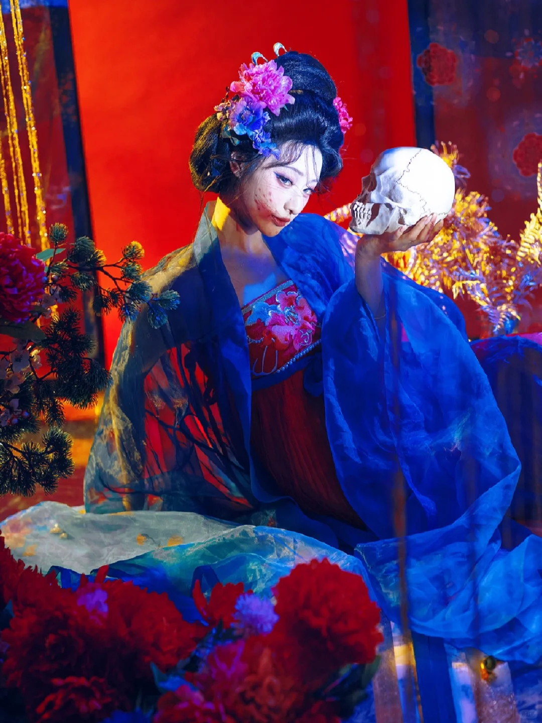“她恶毒至极，但实在美丽。”