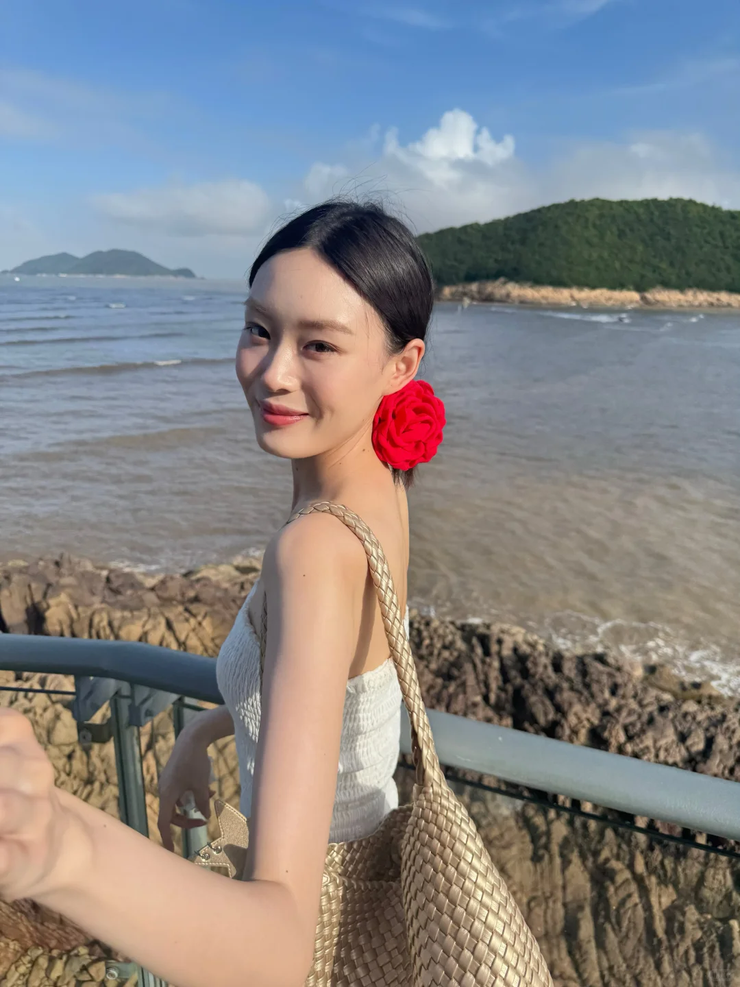 明艳且鲜活🐦‍🔥