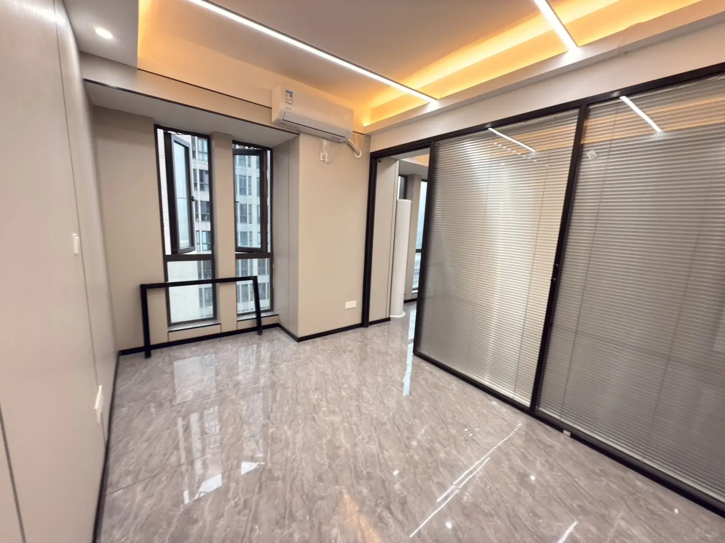 富力城二期、办公写字🏢