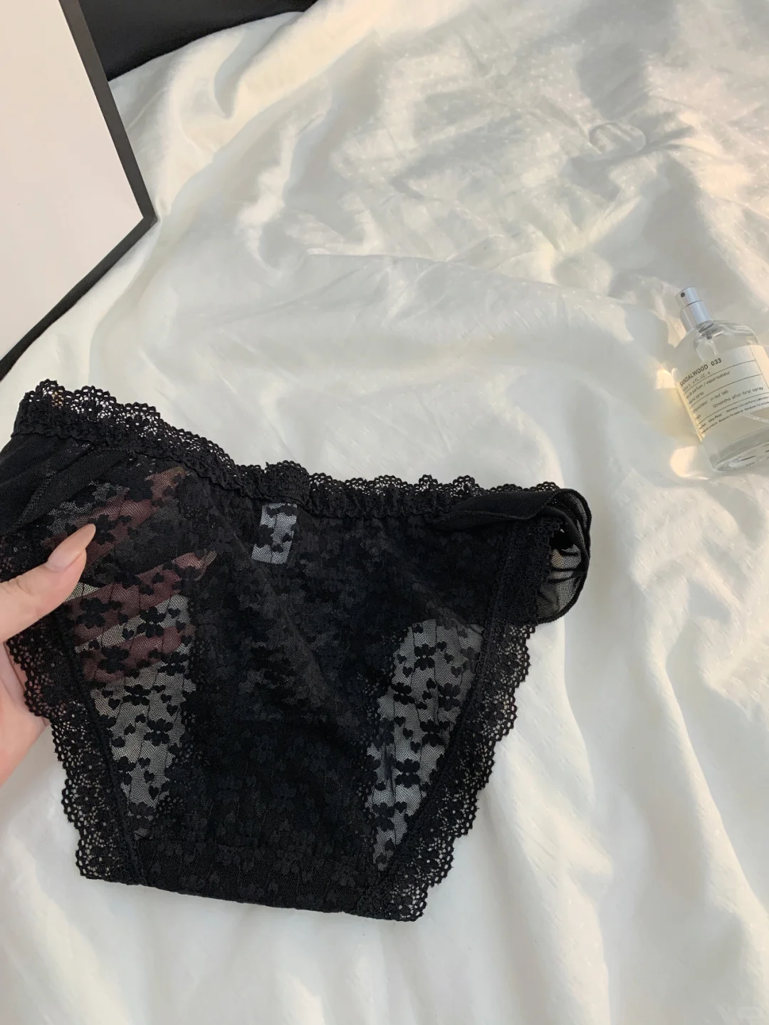 真的好有心机🖤高开叉蕾丝内裤也太会了吧
