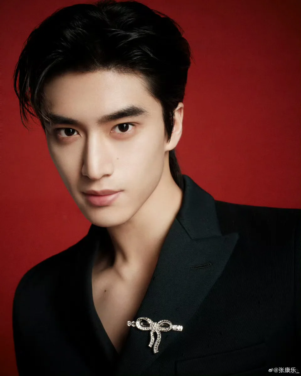 猫儿这个诱人😍