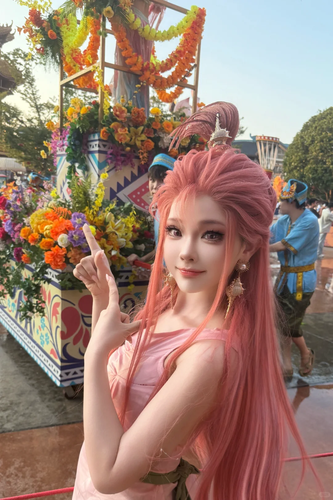 小龙女也上岸来过泼水节咯💧