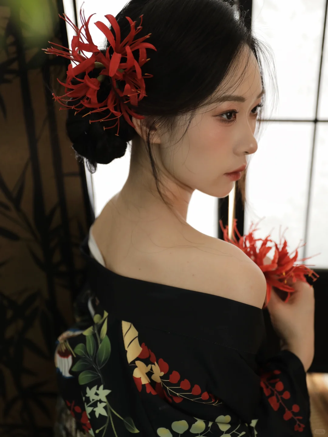 天生的尤物从不欲擒故纵🥀黑道千金写真