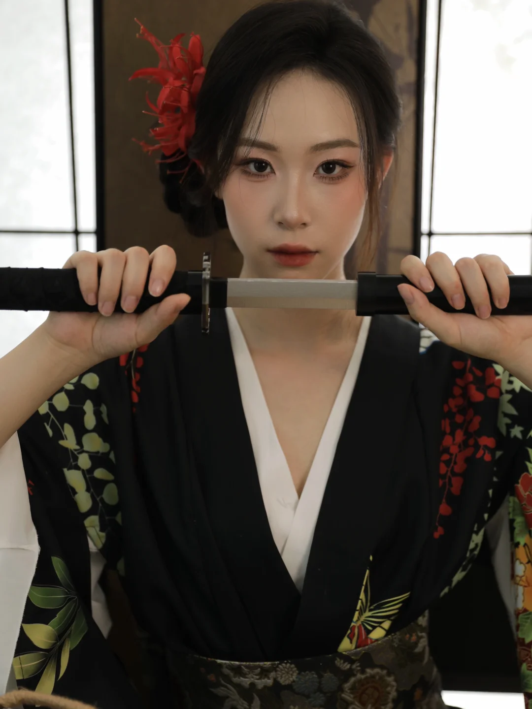 天生的尤物从不欲擒故纵🥀黑道千金写真