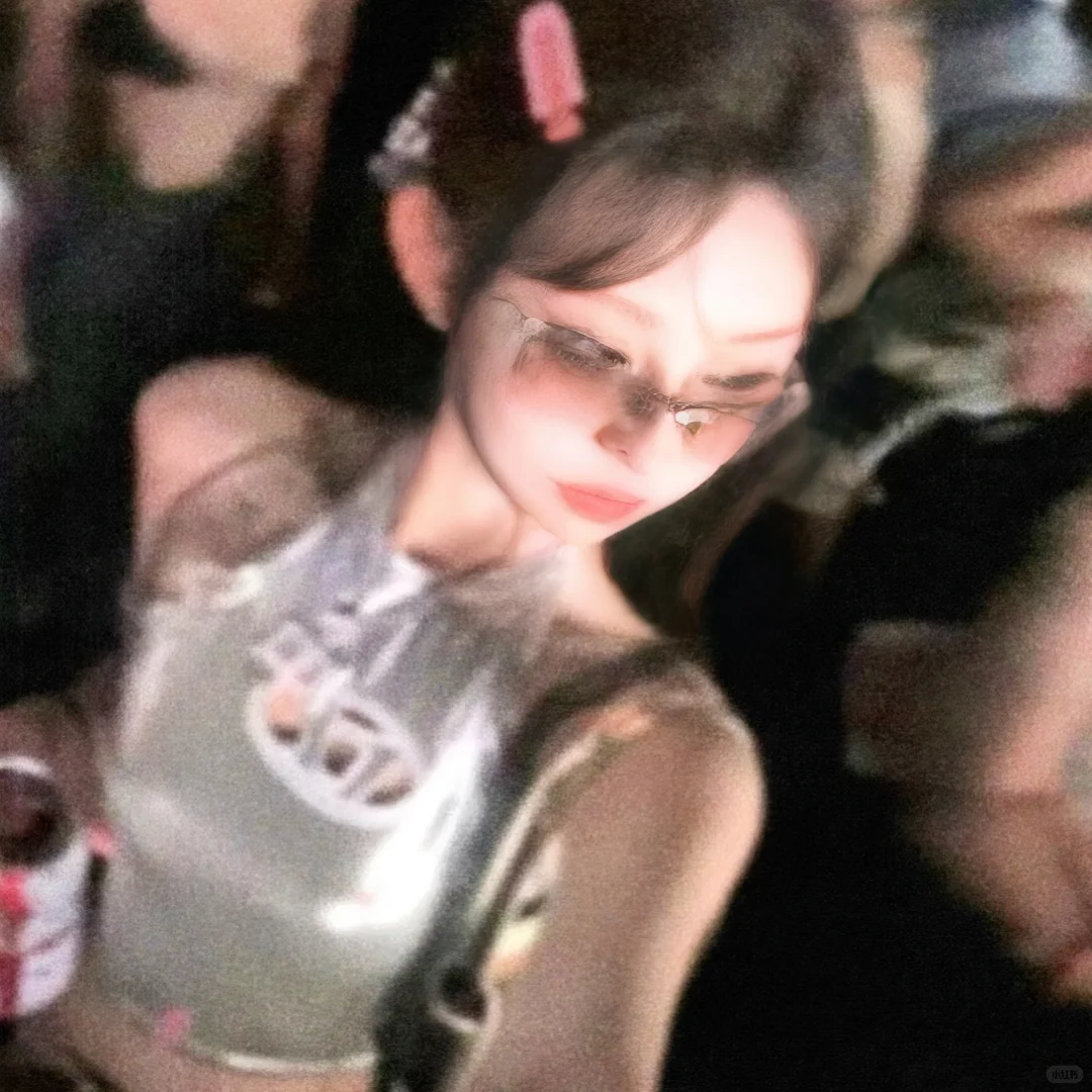 𝓦𝓮𝓒𝓱𝓪𝓽｜明媚俏皮感女头