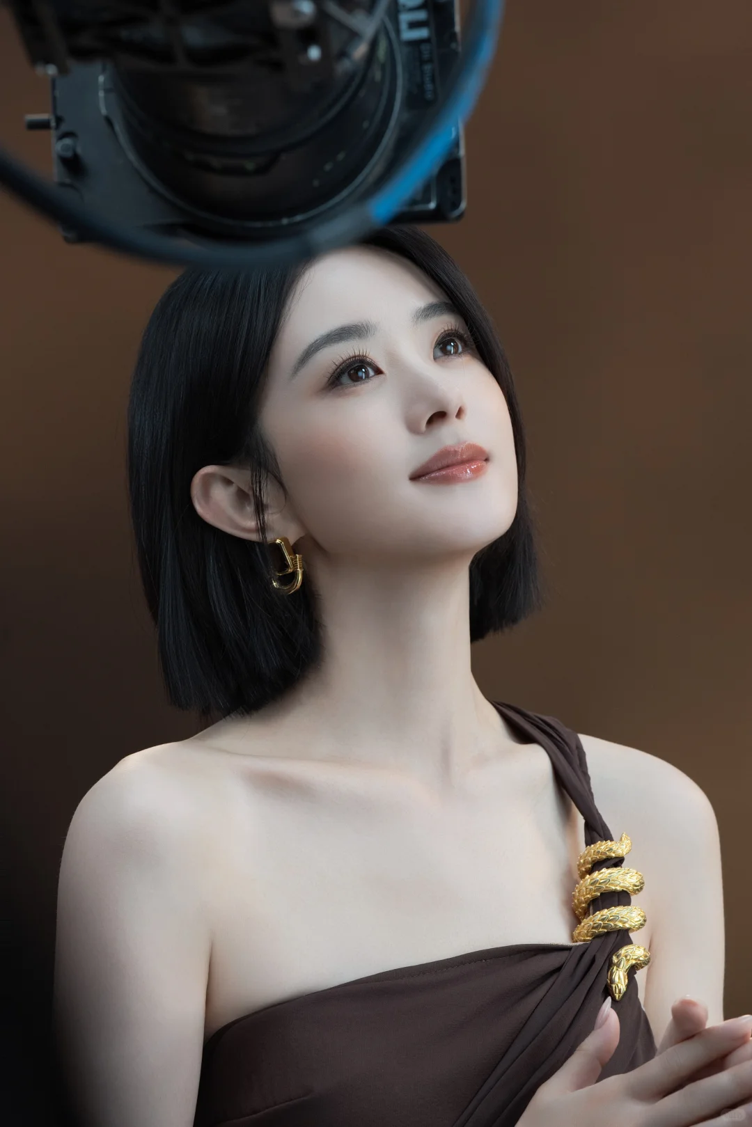 赵丽颖新花絮图，真是人家尤物呀‼️😍