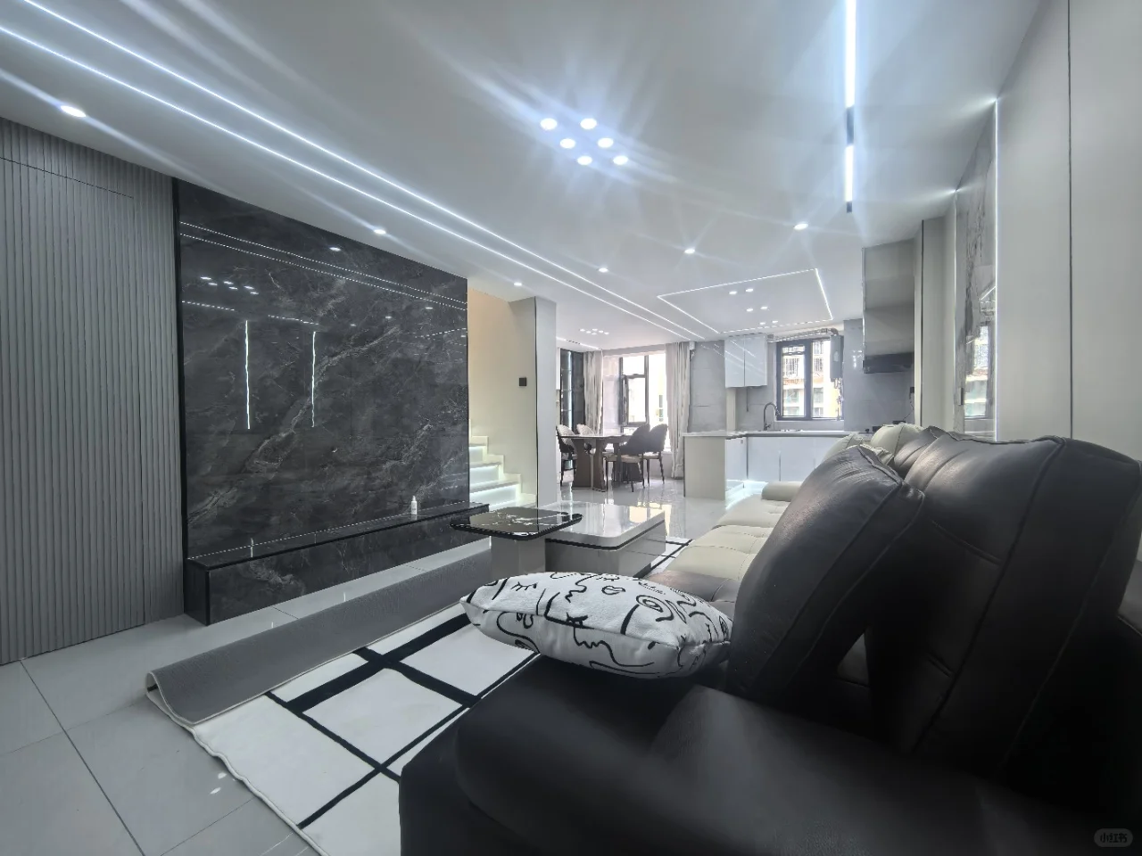 新市区🔥两层复式楼loft 首付10w总价75w