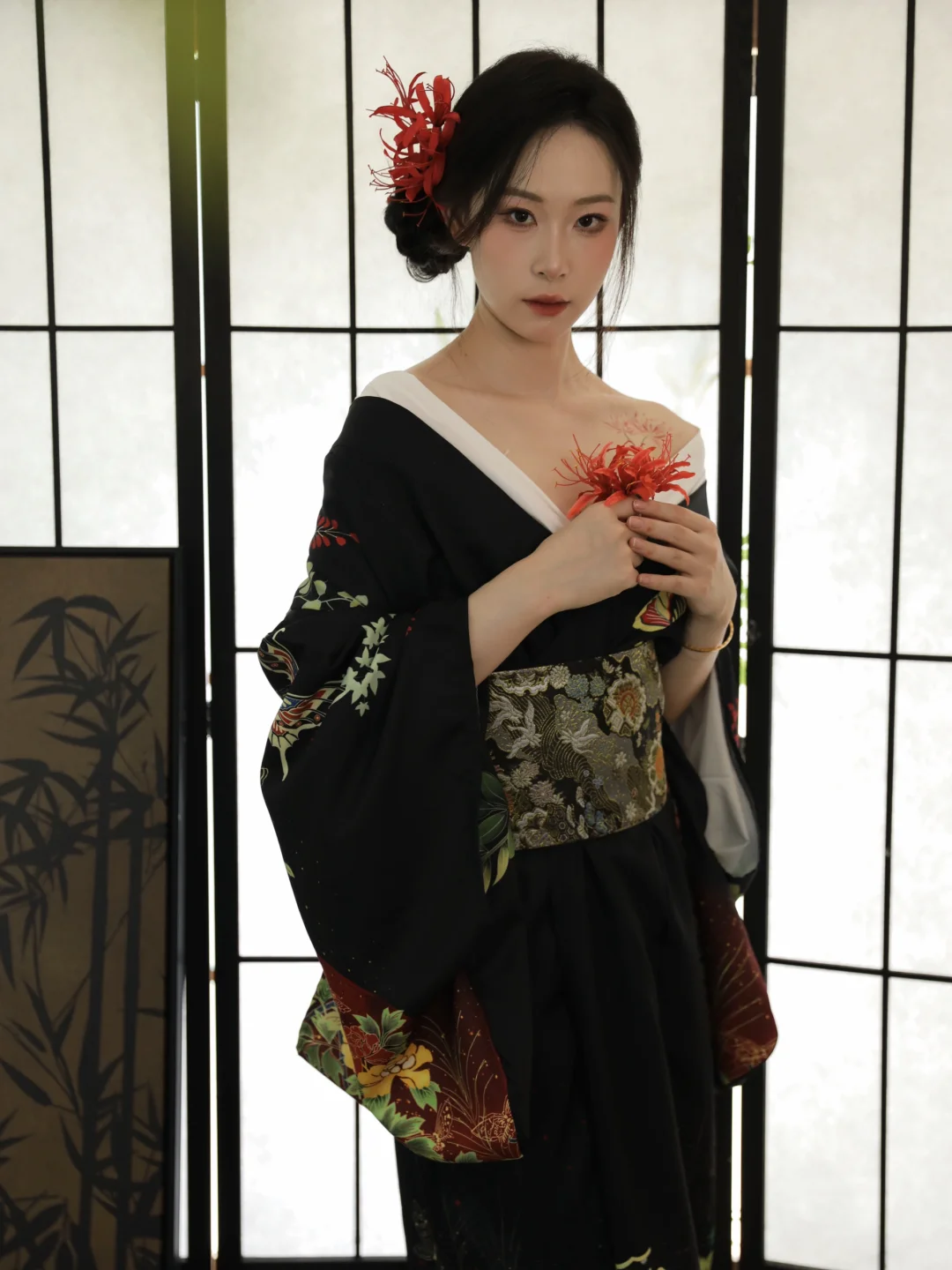 天生的尤物从不欲擒故纵🥀黑道千金写真