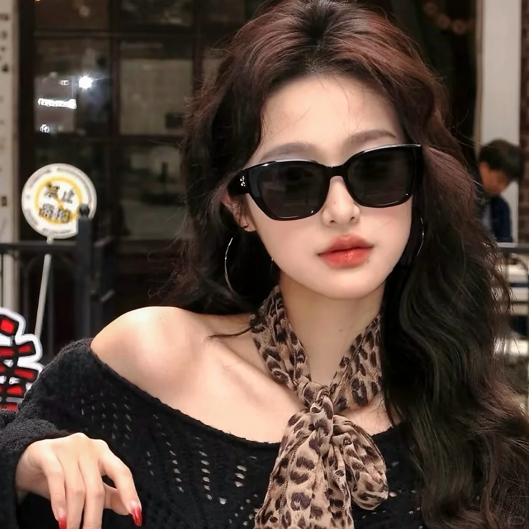 𝓦𝓮𝓒𝓱𝓪𝓽｜明媚俏皮感女头