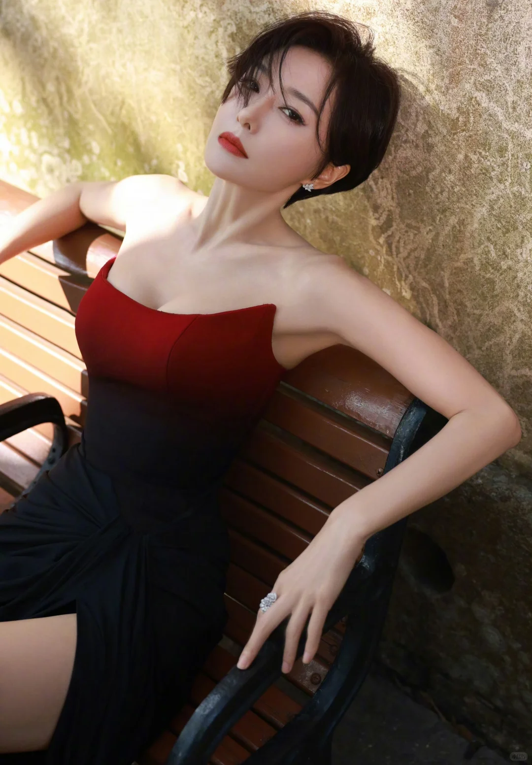 秦岚美图，又性感又飒 ！