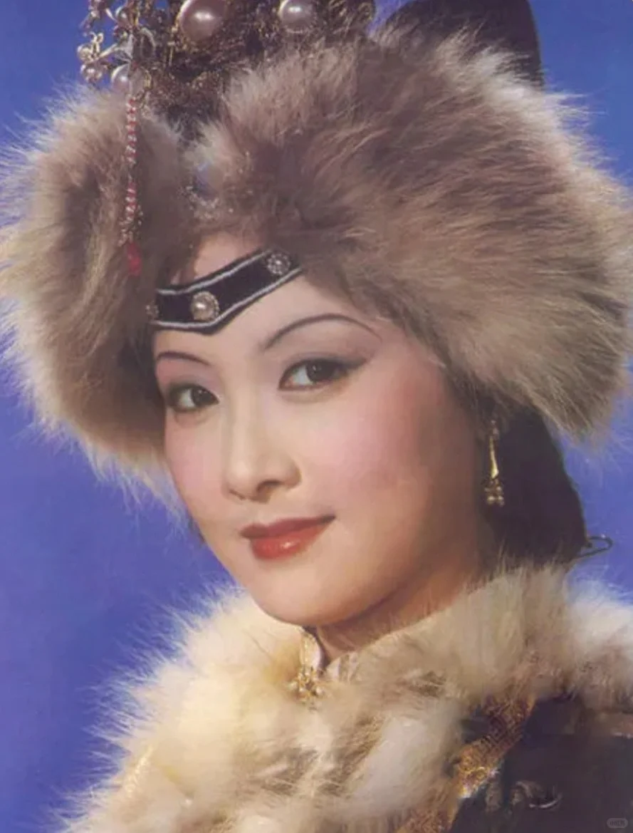 凤姐。