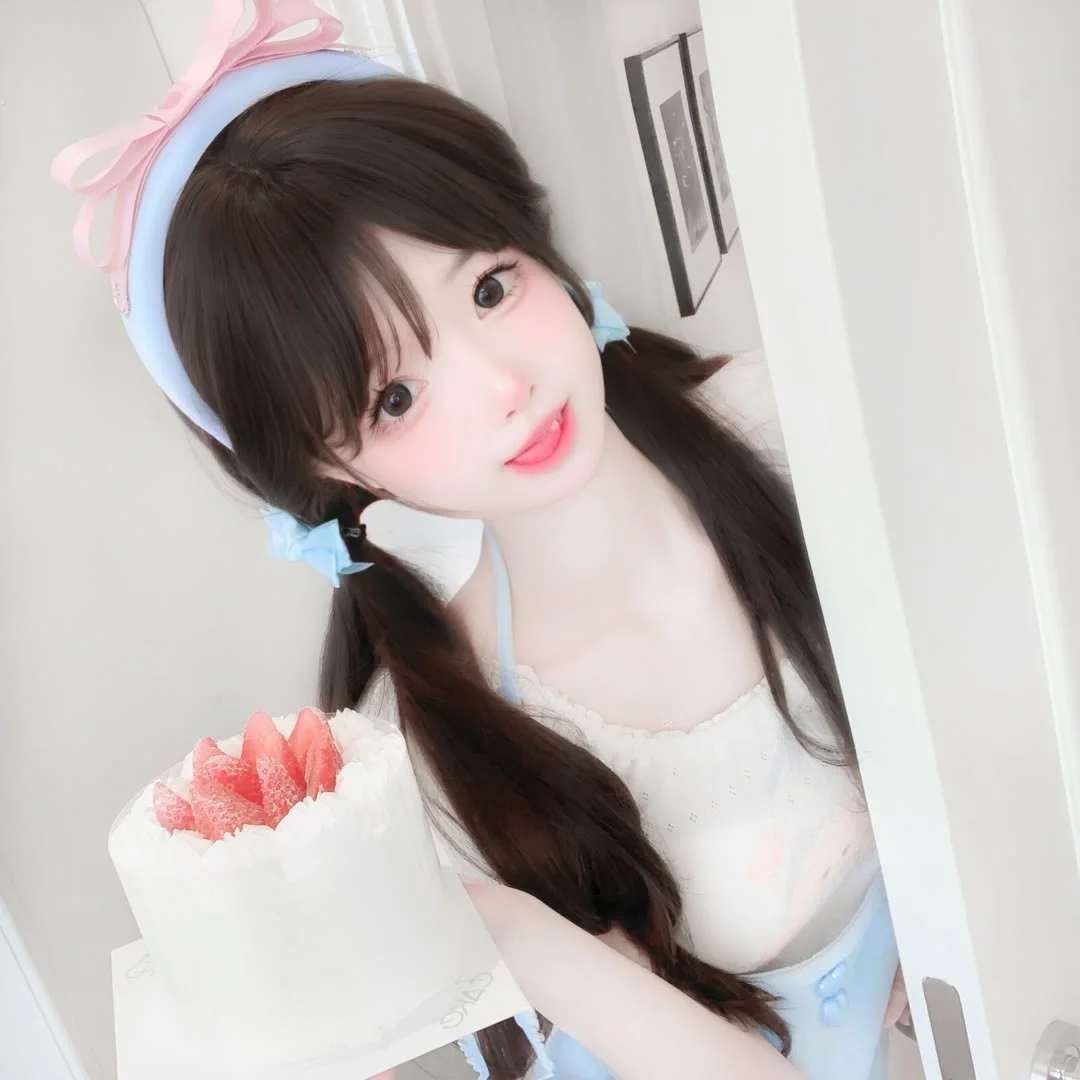 甜到爆炸的蛋糕女孩🐰🎂