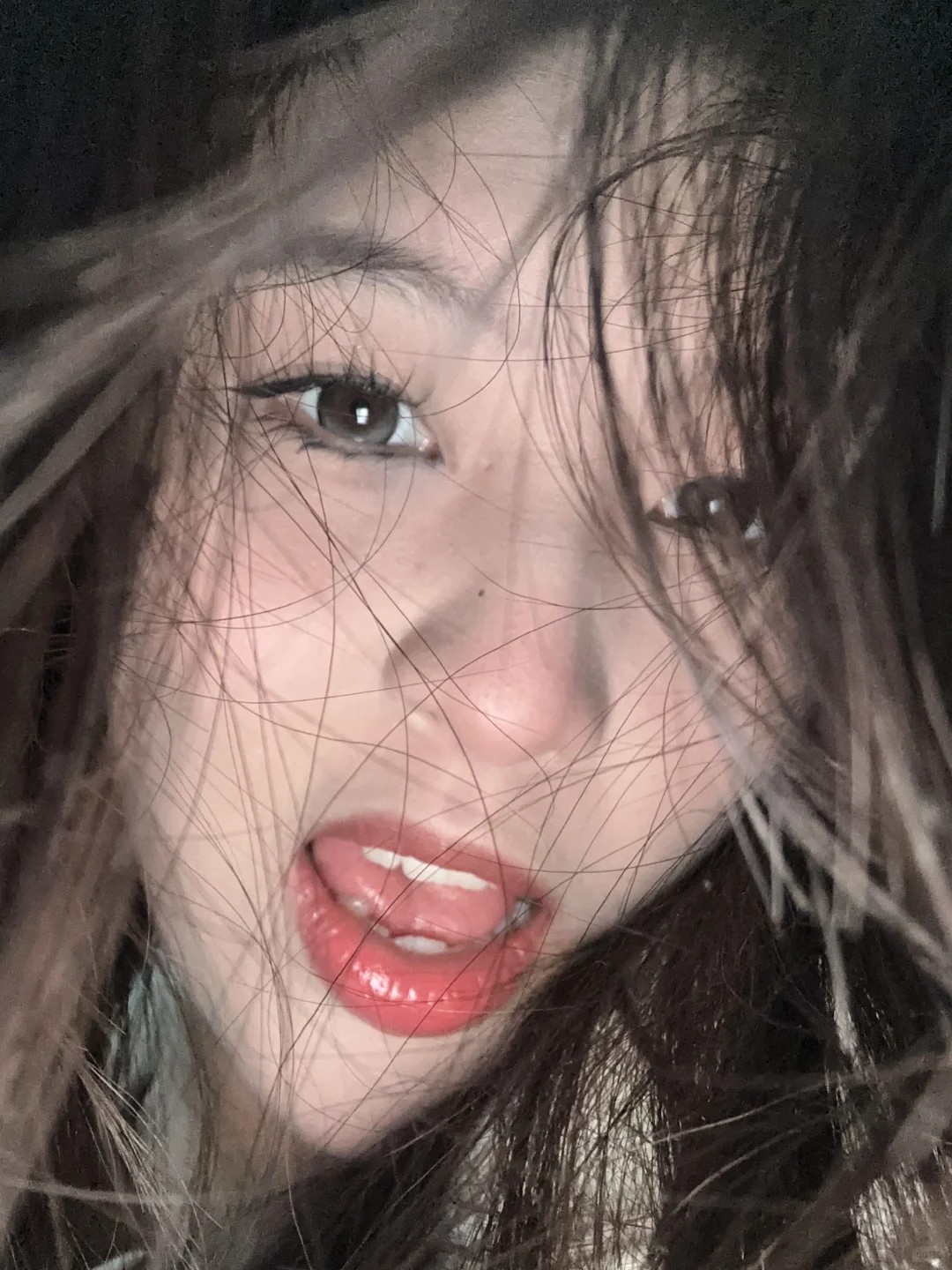 好想被你盯着看🥰