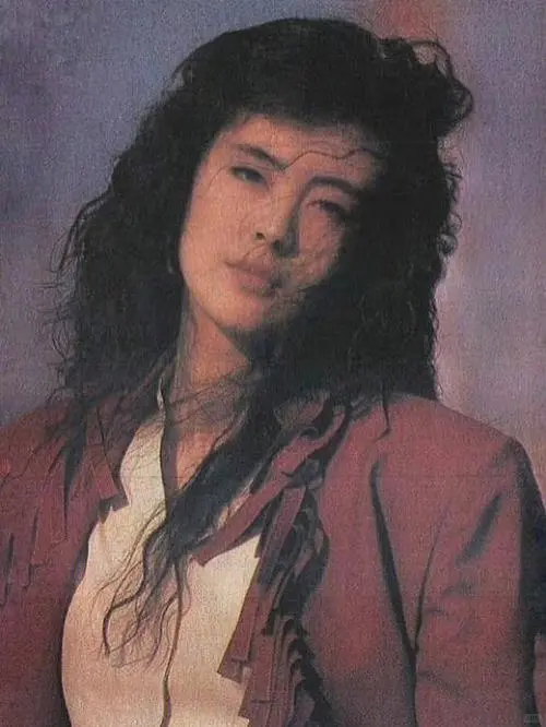 琉璃易碎人易别 玉人难邀情难移