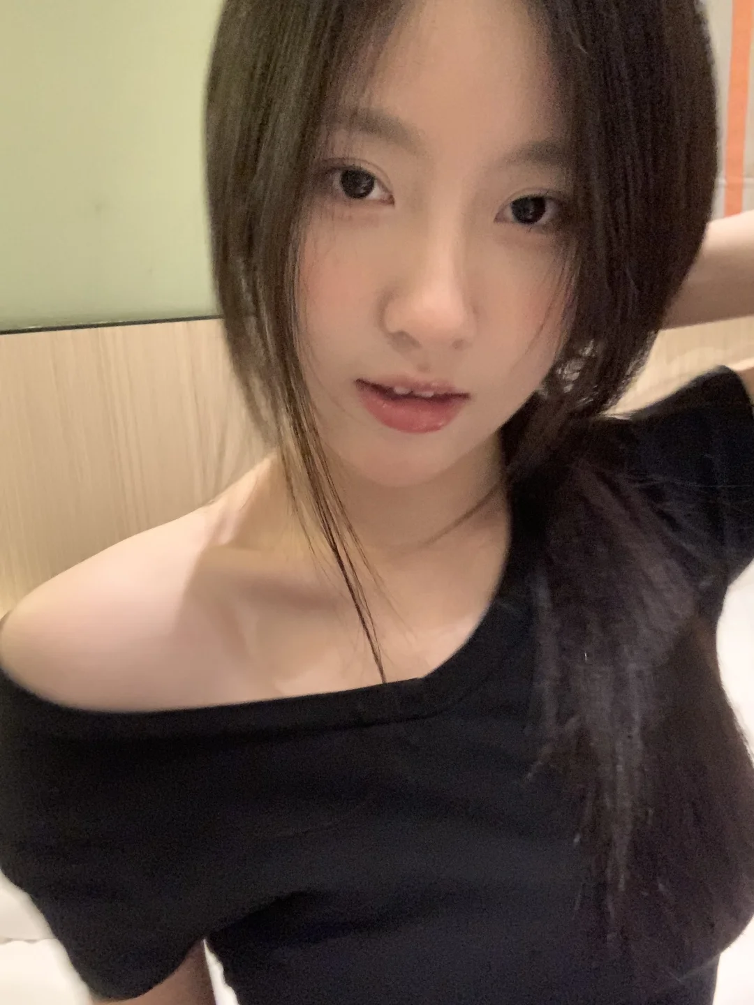 宝宝 你的嘴好软 我可以亲一下吗