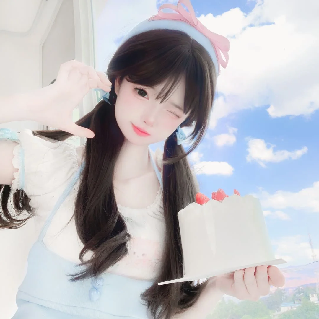 甜到爆炸的蛋糕女孩🐰🎂