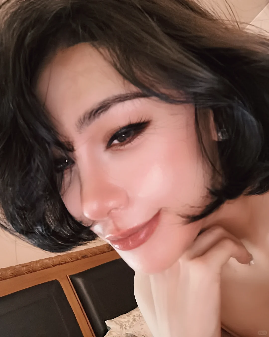 恋爱脑写在脸上了吗