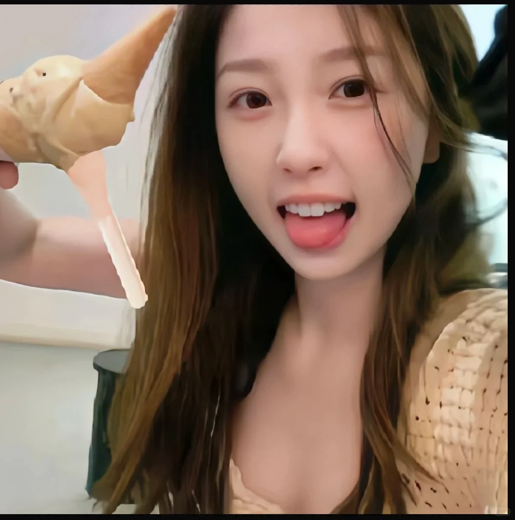她真的太适合甜了💕💕💕