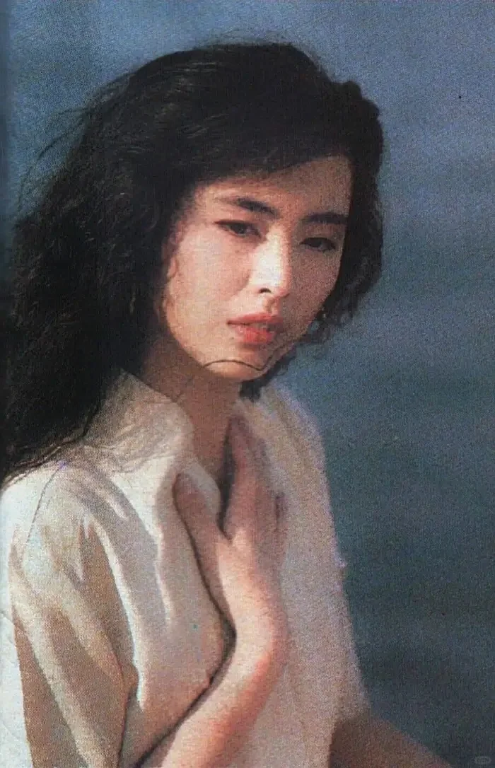 琉璃易碎人易别 玉人难邀情难移