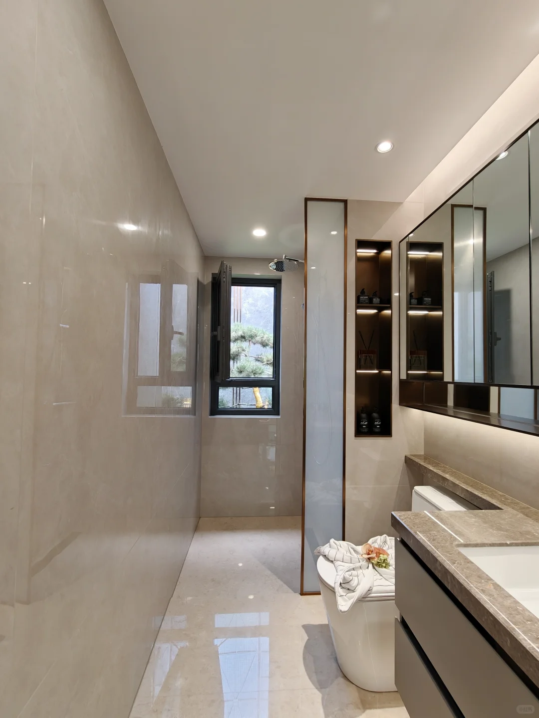 市北新都心🏡：新规✨3米层高，套三双卫