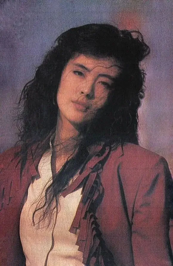 琉璃易碎人易别 玉人难邀情难移