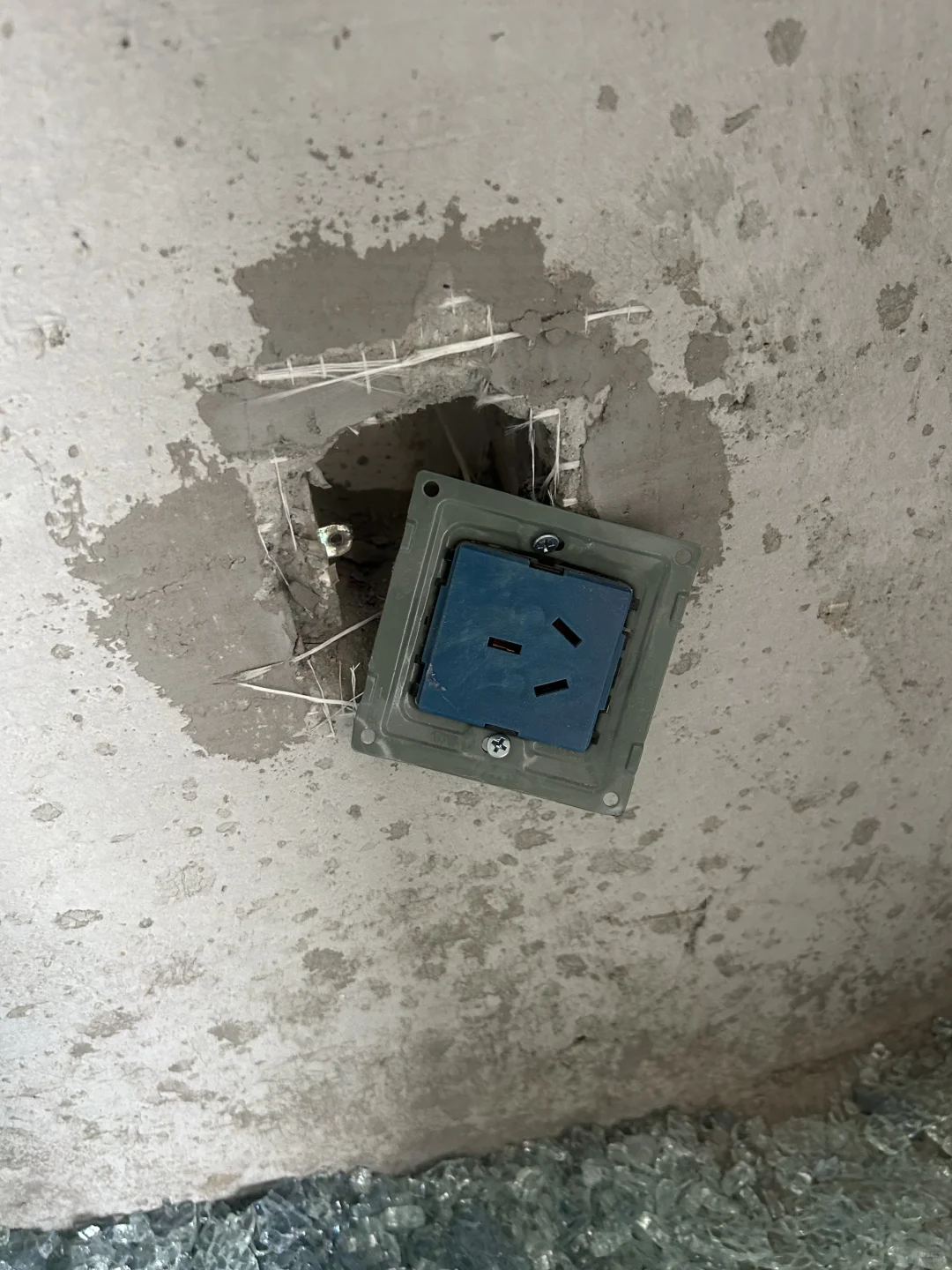 开发商没有给我装电线，注意避坑