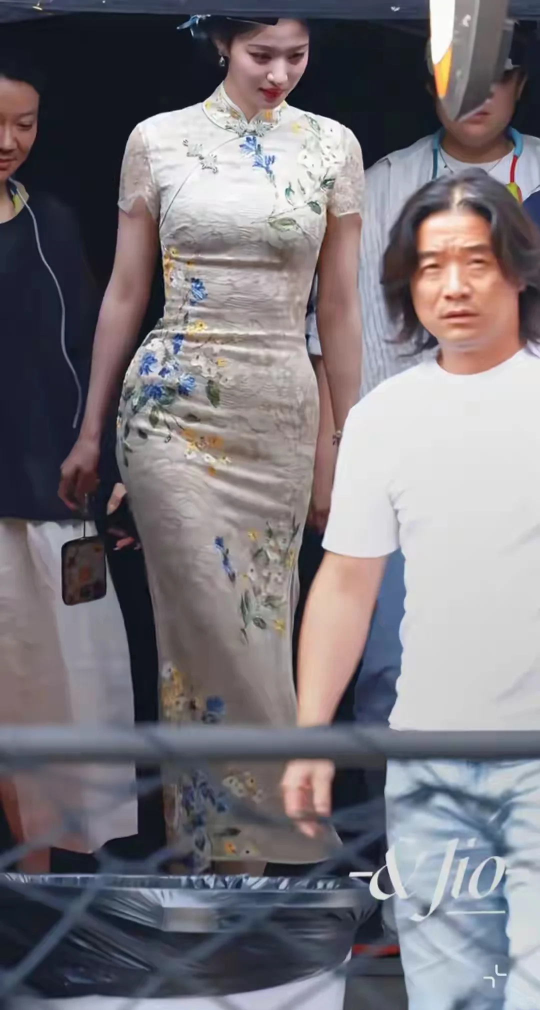 王楚然｜旗袍永远都是最显身材的衣服！❤️