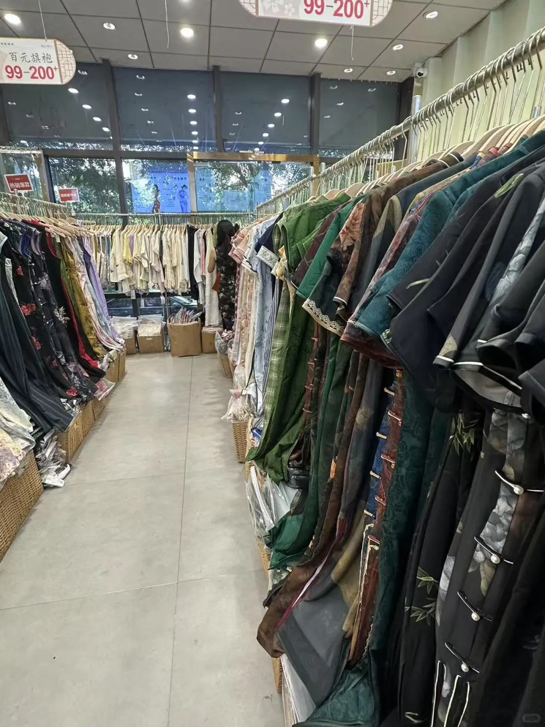 打卡西安旗袍店