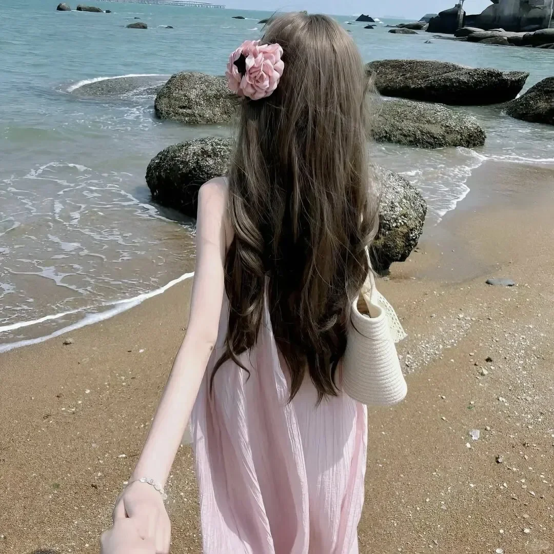 越用越爱的气质女头像