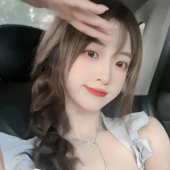 𝑾𝒆𝑪𝒉𝒂𝒕网感甜妹女头、