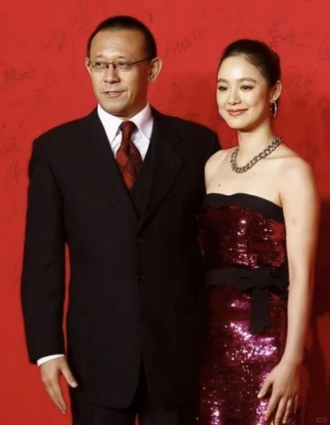 姜文31岁爱女唯美婚礼曝光：低调中的深情涌