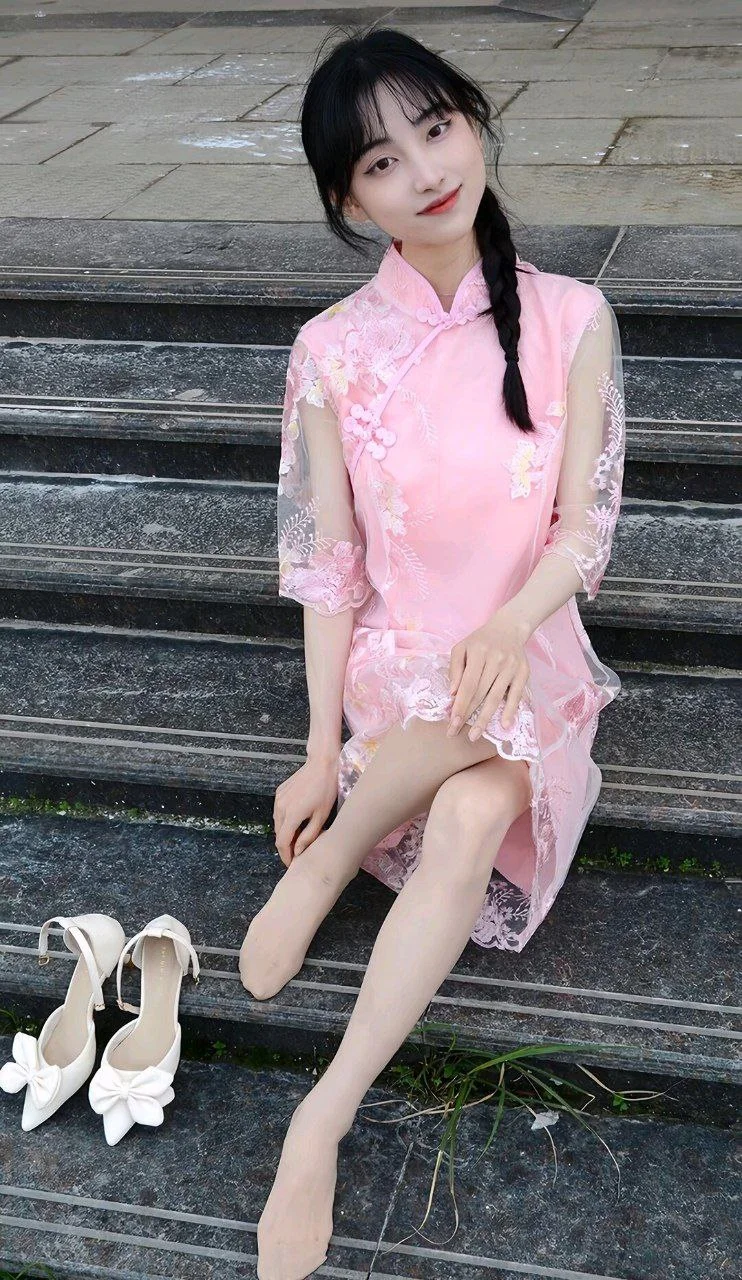 中秋穿旗袍走街串巷啦～
