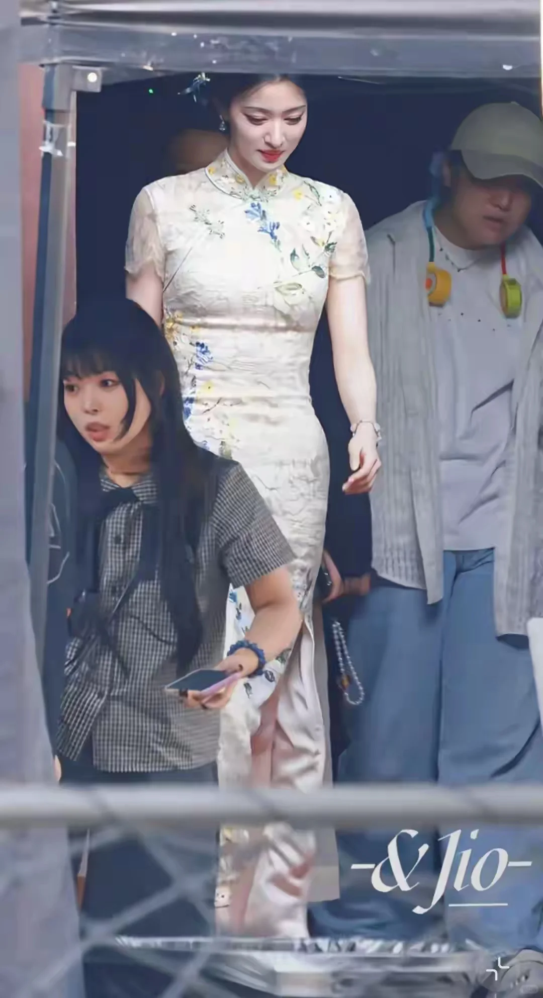 王楚然｜旗袍永远都是最显身材的衣服！❤️