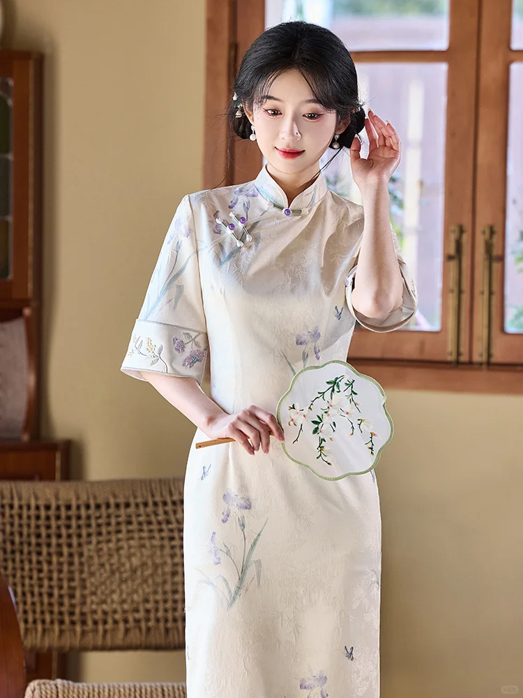 💃夏季必备！鸢尾花旗袍🌿
