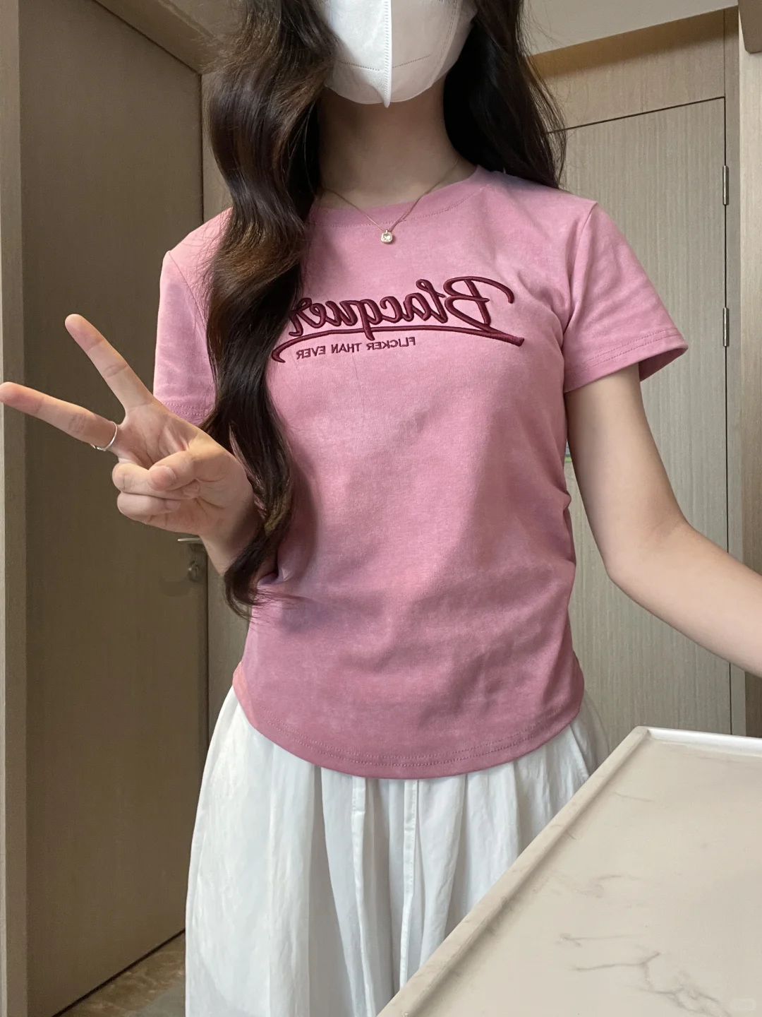 live实况图～好有甜酷少女感的正肩显瘦T恤哇