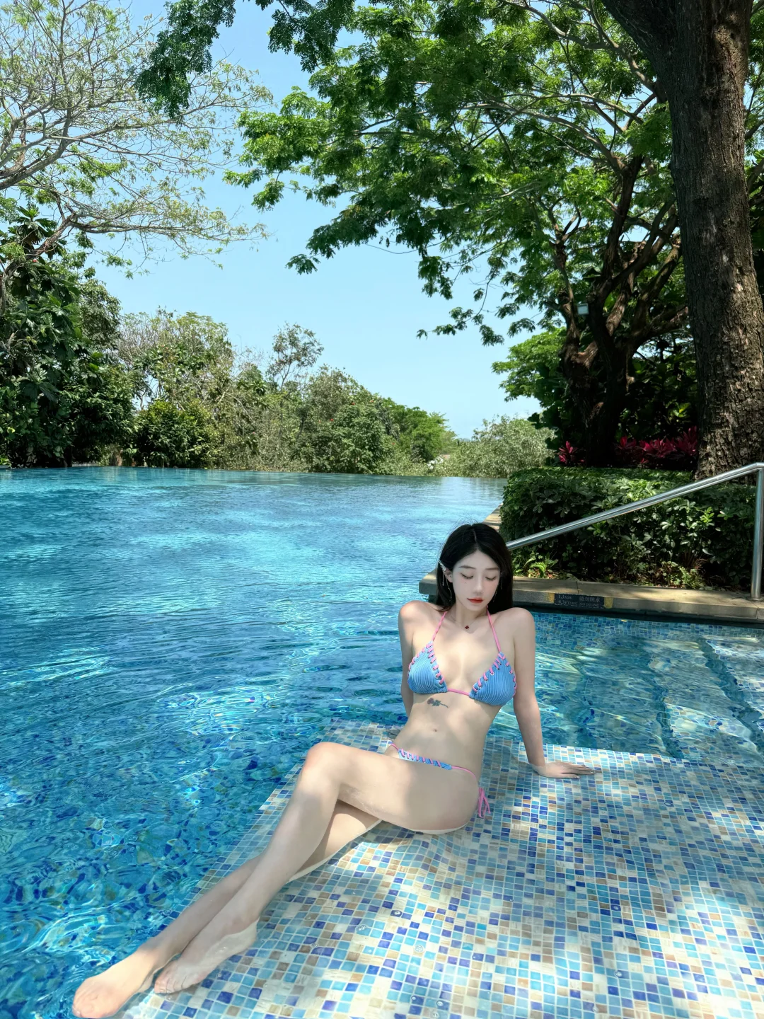 👙三十块的泳衣真的绝了，太出片了