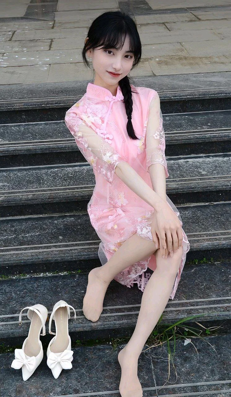 中秋穿旗袍走街串巷啦～